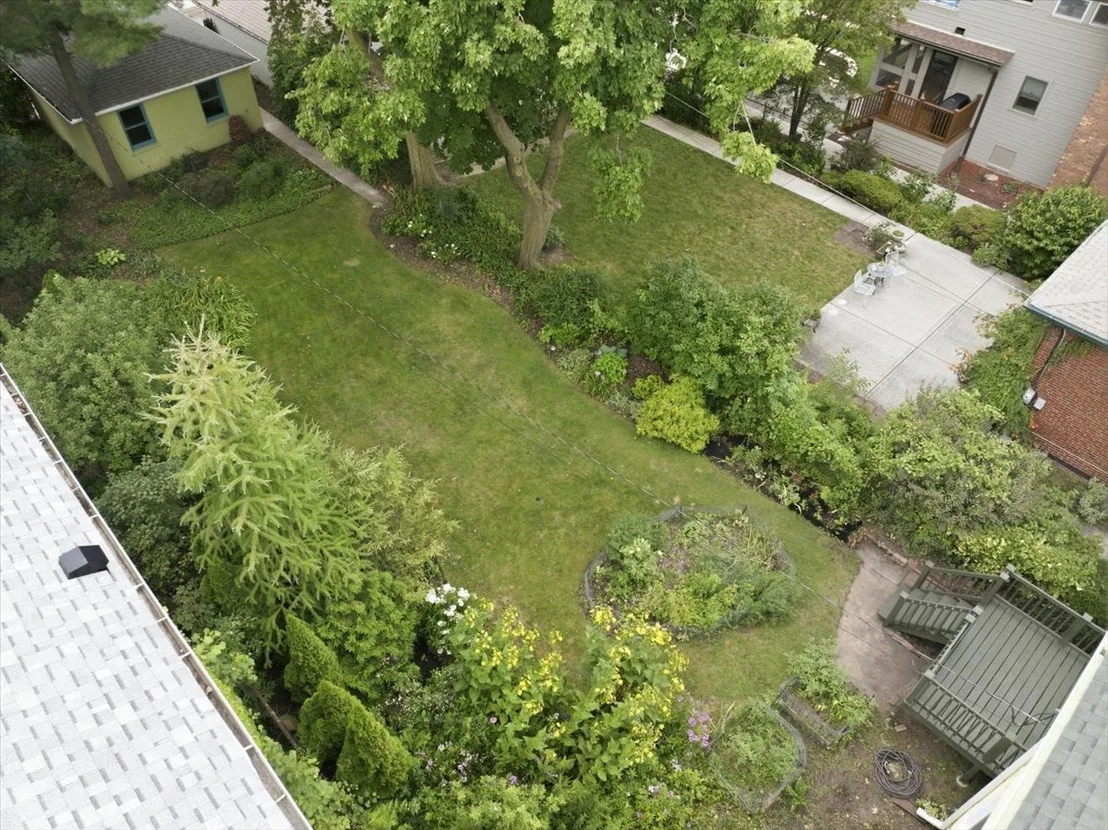 Photo of 1527 W JUNEWAY Terrace
