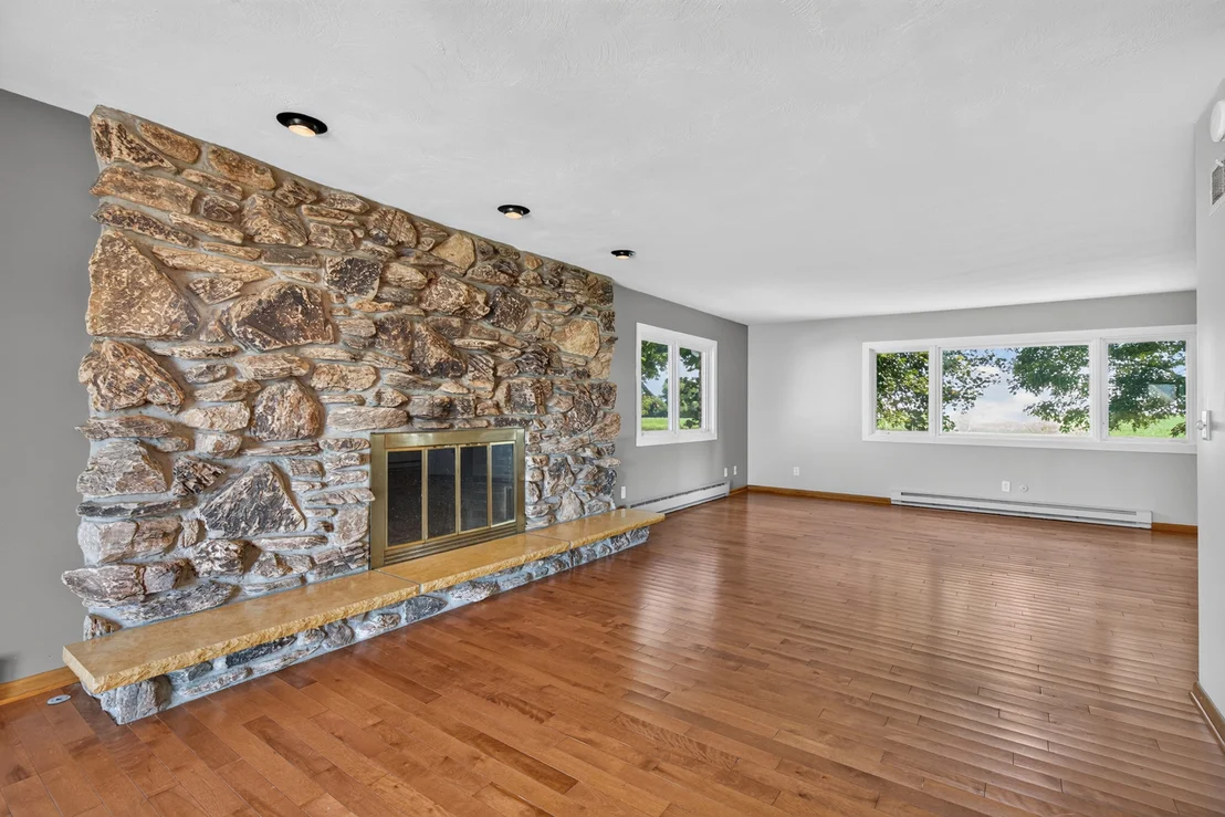 Photo of 1347 N 33rd Road