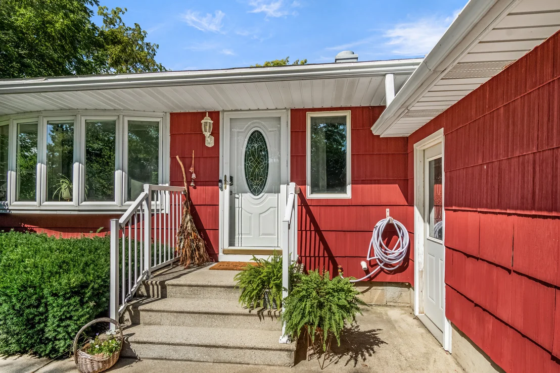 Photo of 804 Bratton Avenue