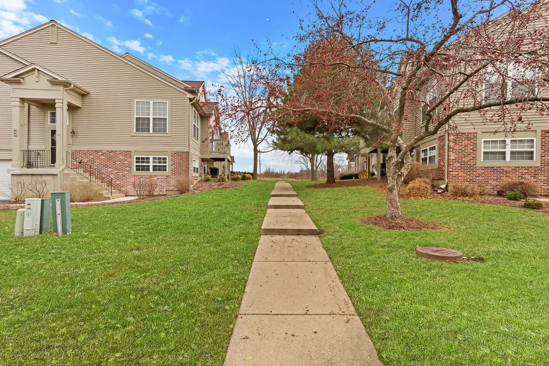 Photo of 983 Ellsworth Drive