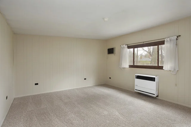 Photo of 558 MALLARD Lane