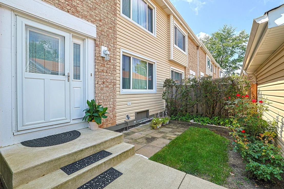 Photo of 293 Barclay Drive