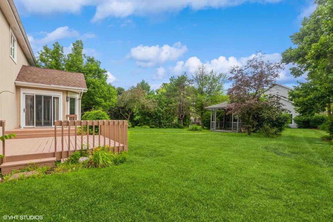 Photo of 954 Black Walnut Drive