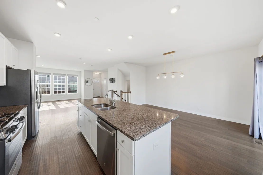 Photo of 72 Nicholas Drive E