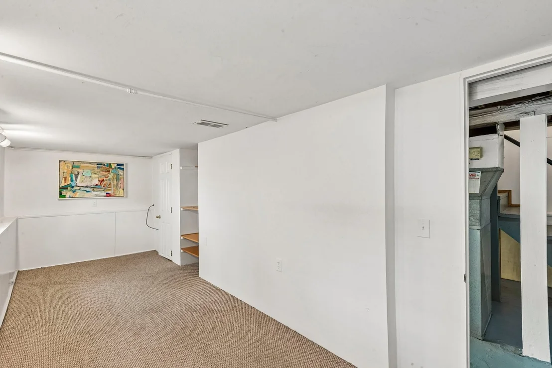 Photo of 848 Carpenter Avenue