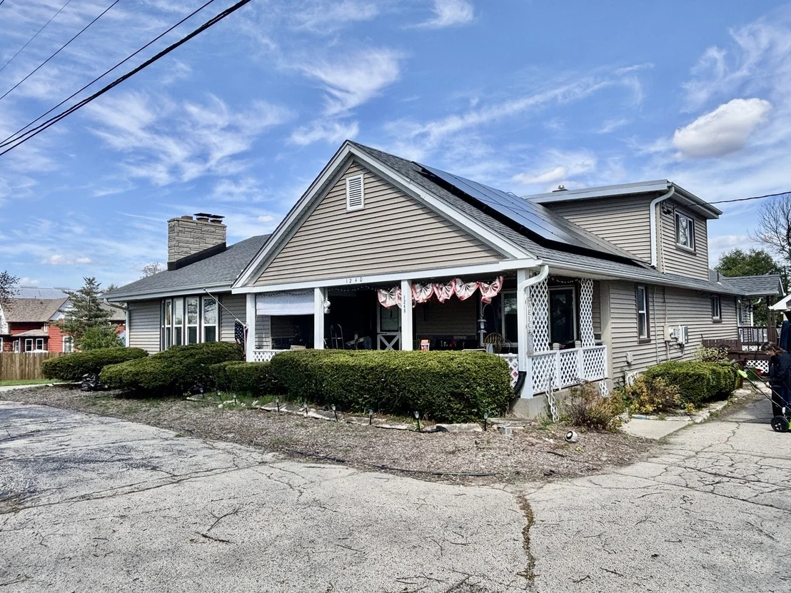 Photo of 1240 S Appleton Road