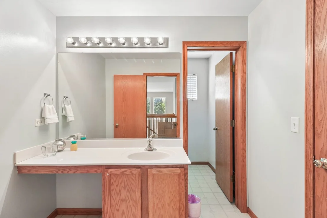 Photo of 1077 Neuhaven Drive