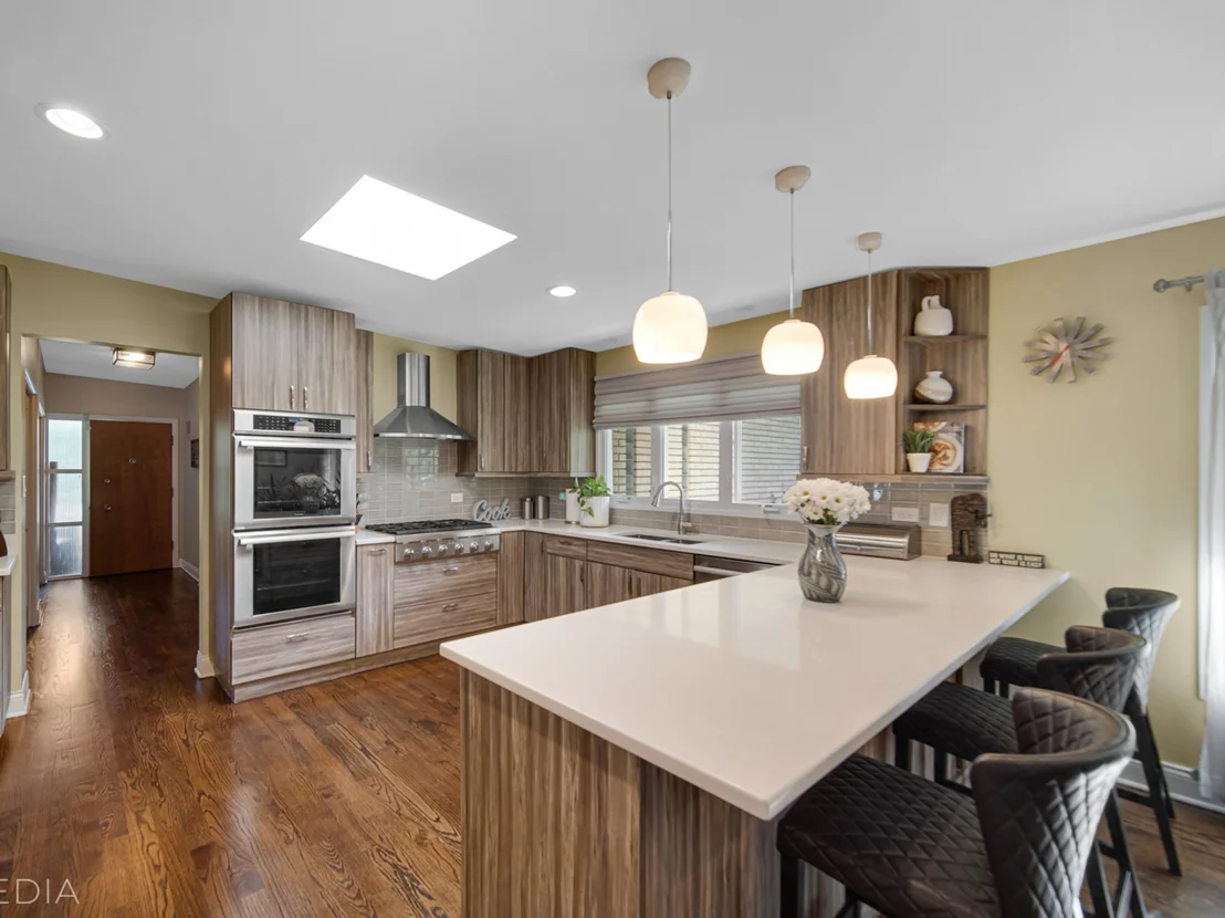 Photo of 2333 Golfview Lane
