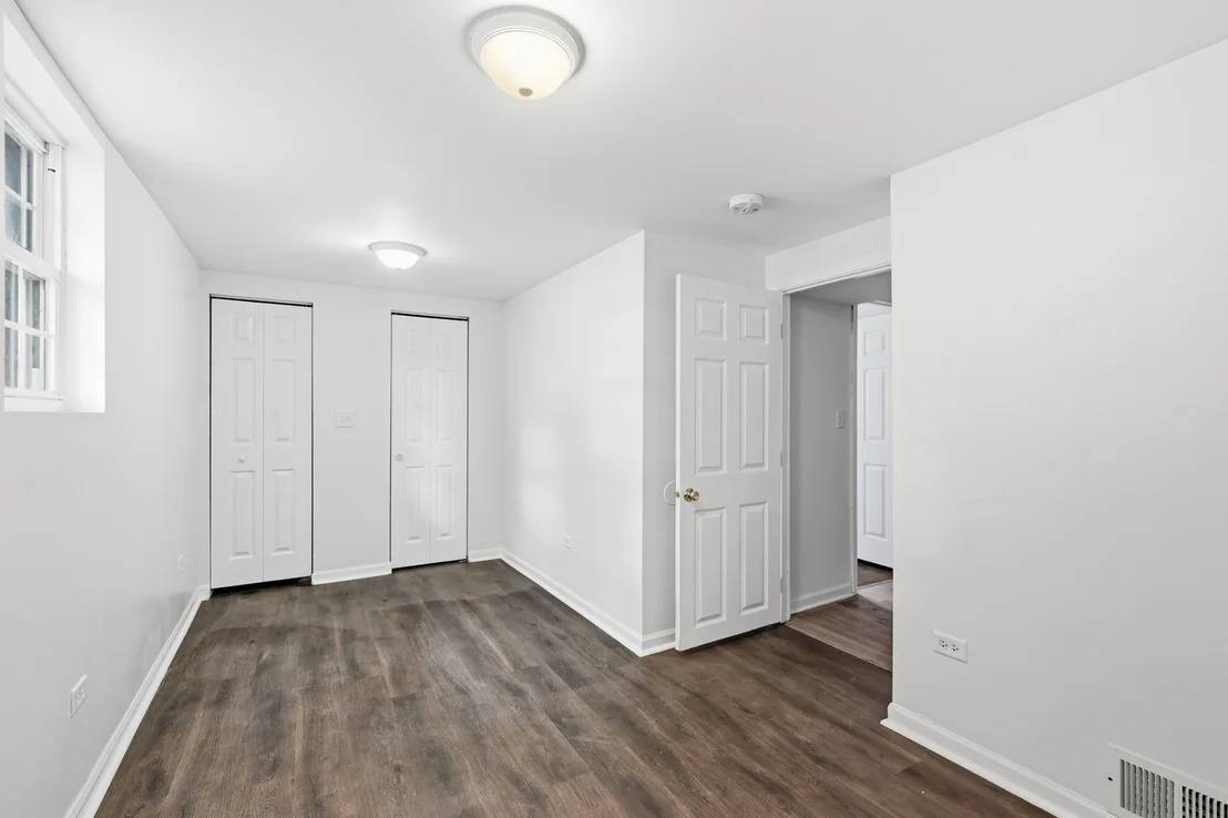Photo of 419 E Maple Drive
