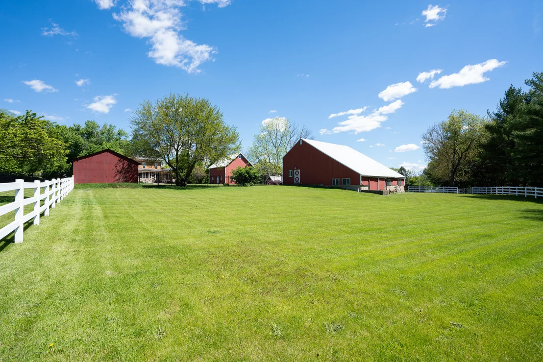 Photo of 1542 Plainfield Road