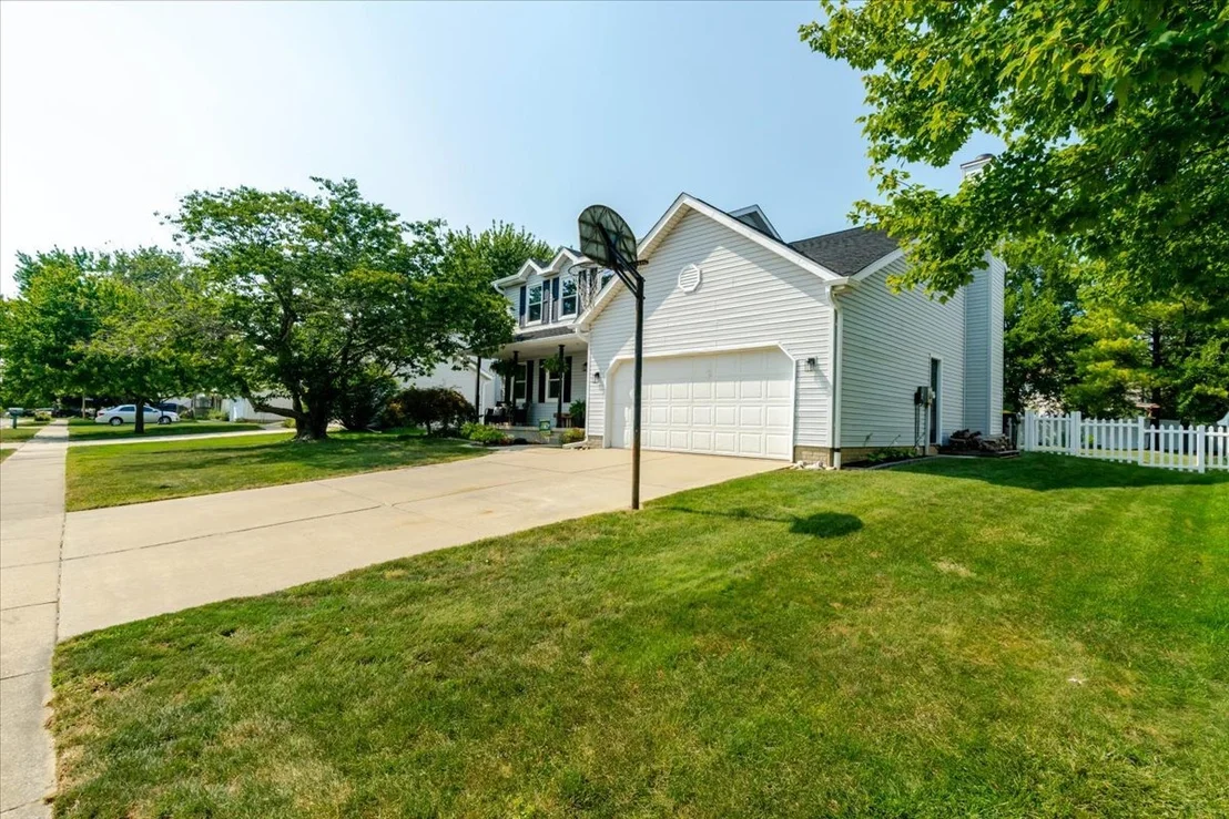 Photo of 808 Phaeton Place
