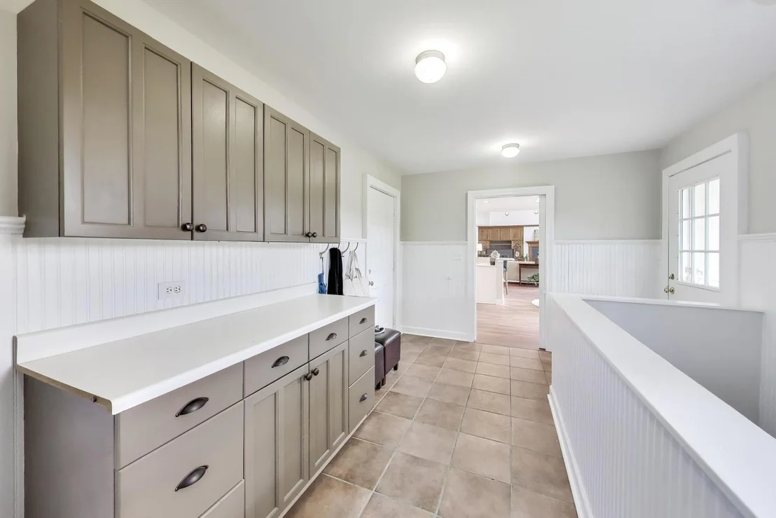 Photo of 2074 Greenview Road