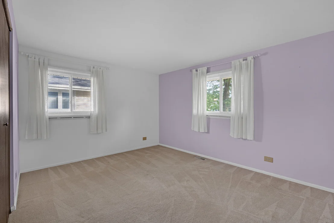 Photo of 864 PINEHURST Lane