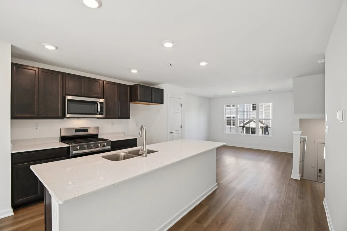 Photo of 1299 Foxglove Drive