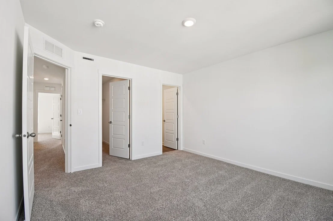 Photo of 1299 Foxglove Drive