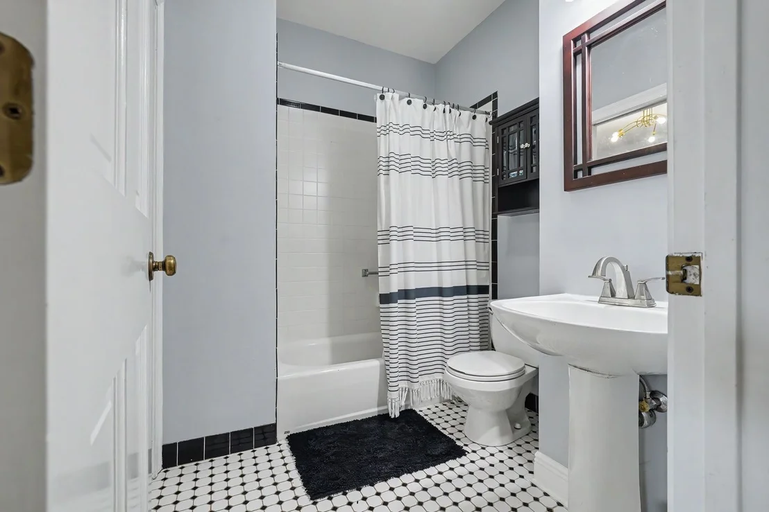 Photo of 2801 Valley Brook Drive