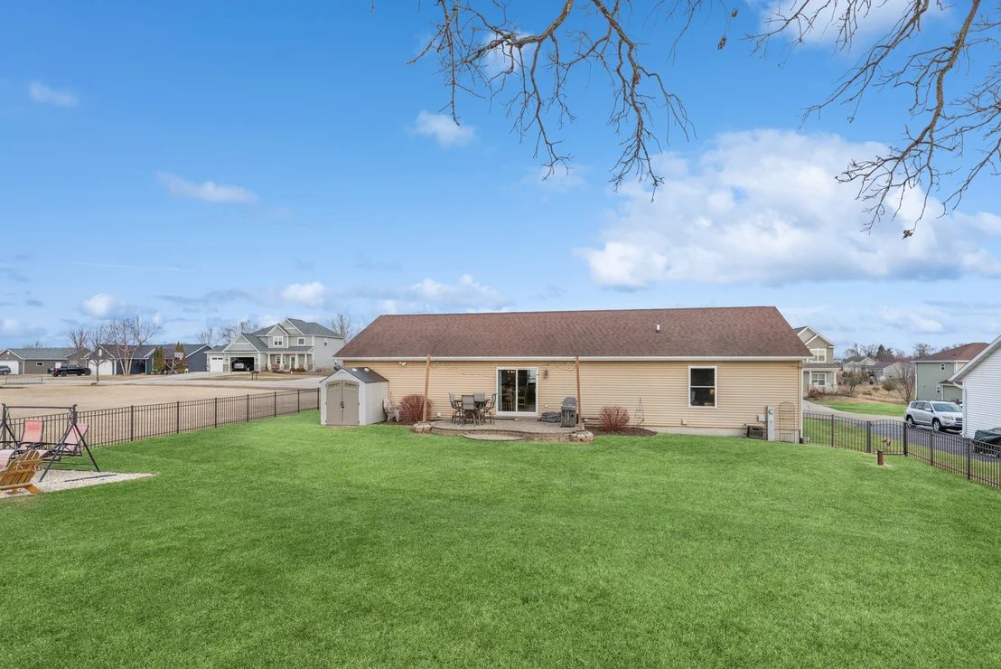 Photo of 327 Tomahawk Drive