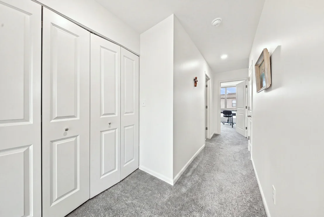 Photo of 2210 Venture Drive