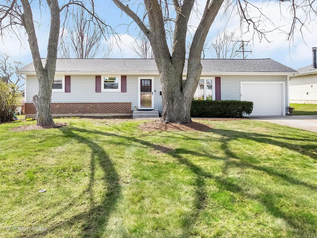 Photo of 390 Arrowhead Trail