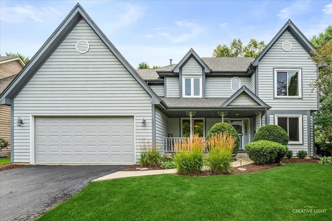 Photo of 490 Waubonsee Circle