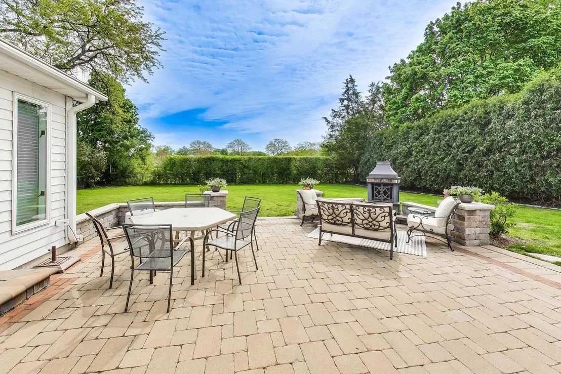 Photo of 363 Anjou Drive