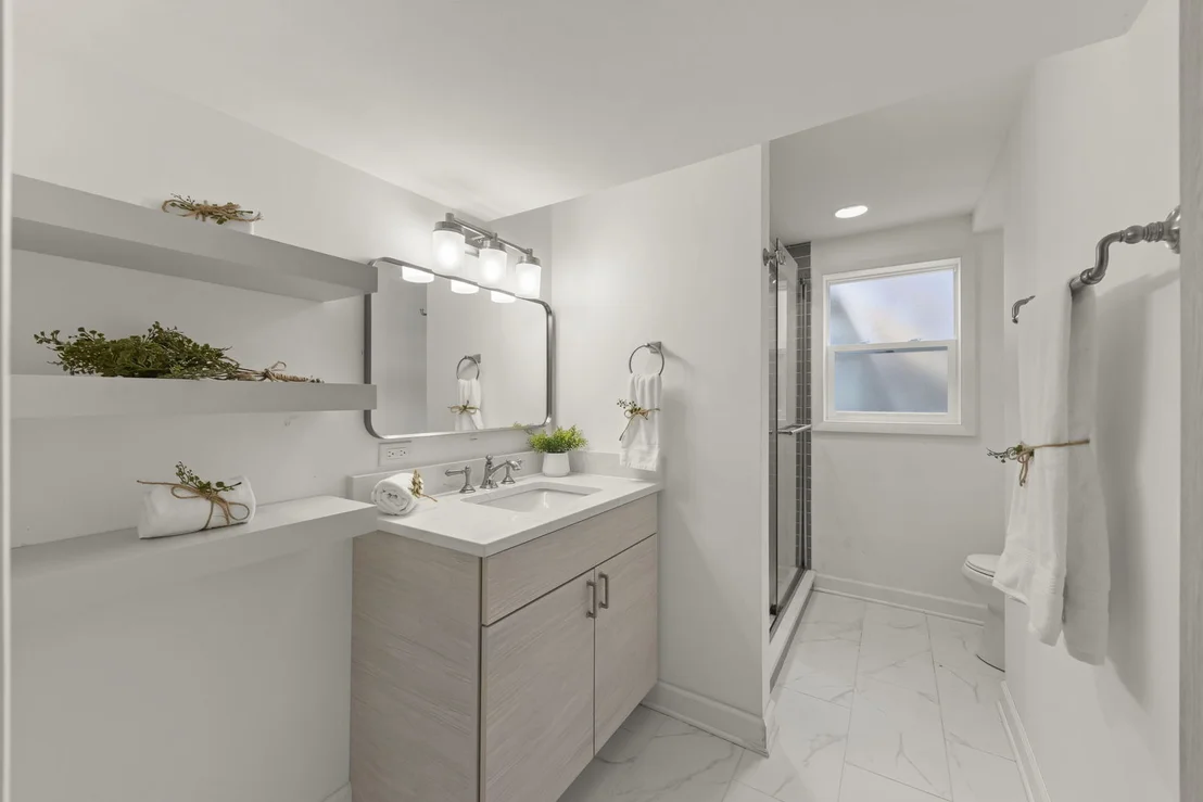Photo of 409 Maple Lane