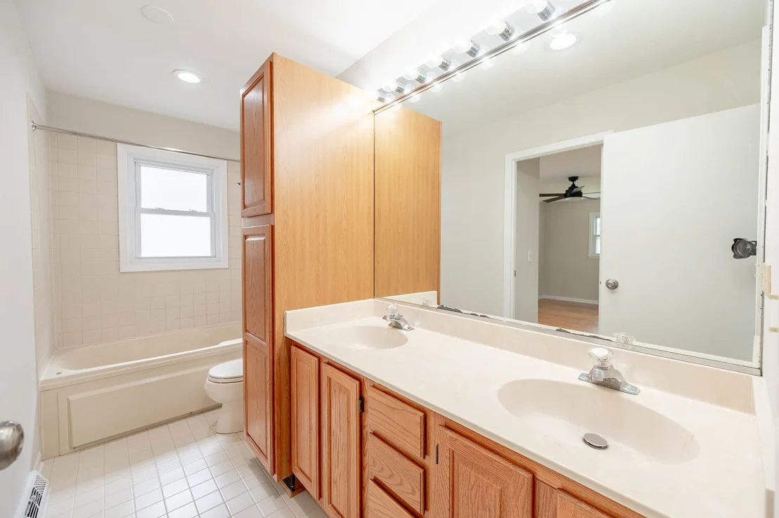 Photo of 1722 W Pheasant Trail
