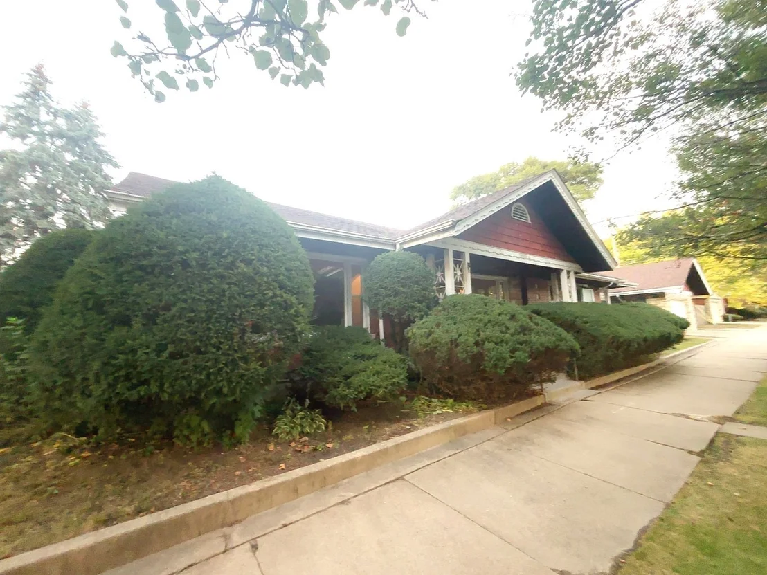 Photo of 2320 W 101st Street