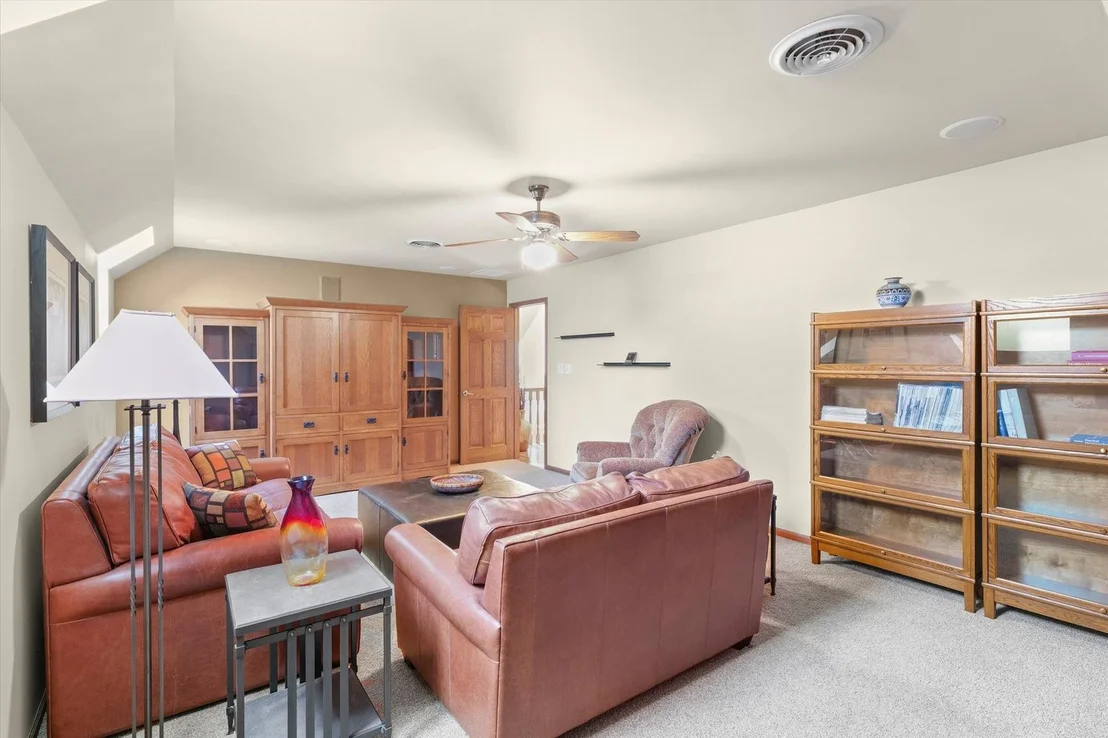 Photo of 2204 Edgewater Place