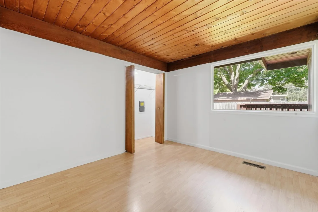Photo of 1460 Eagle Road