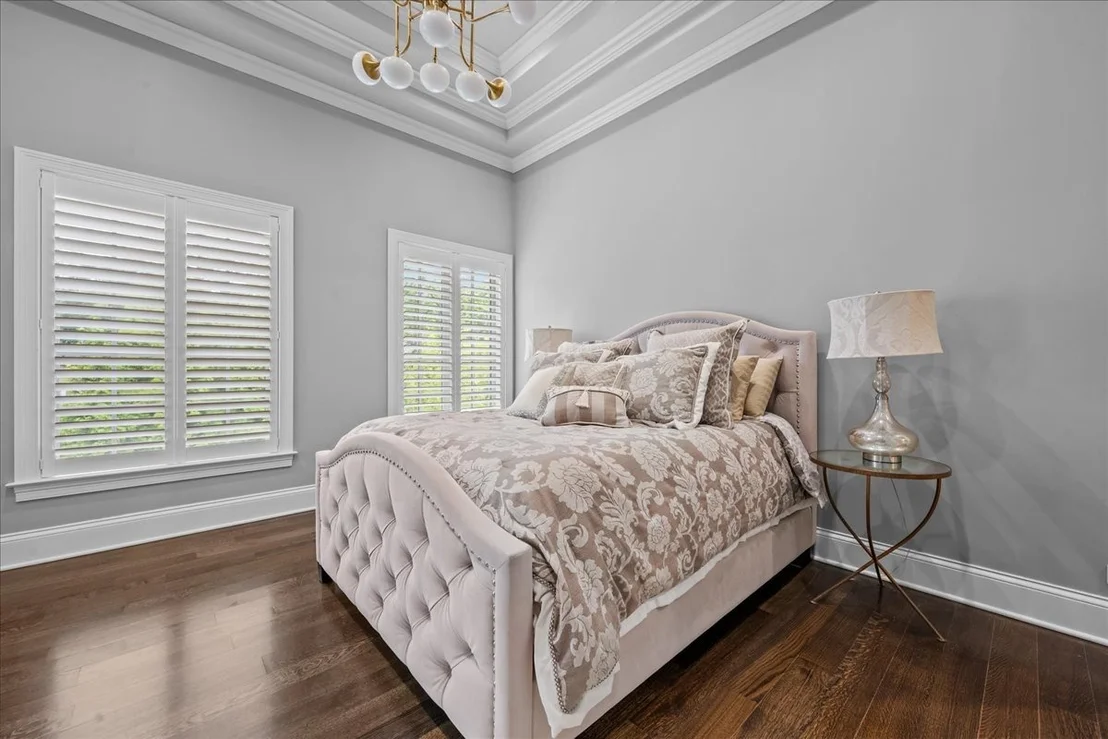 Photo of 677 Sheridan Road