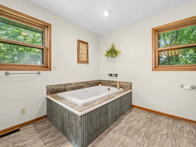 Photo of 1189 N Blackhawk Road
