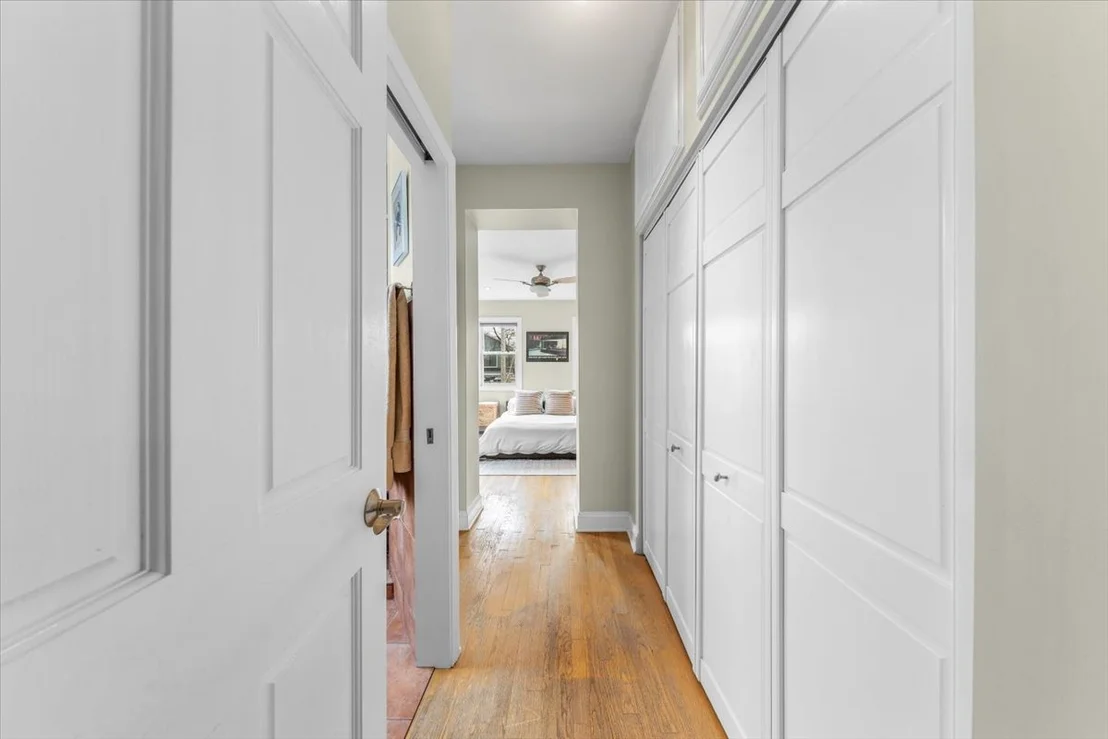 Photo of 2159 W Wilson Avenue