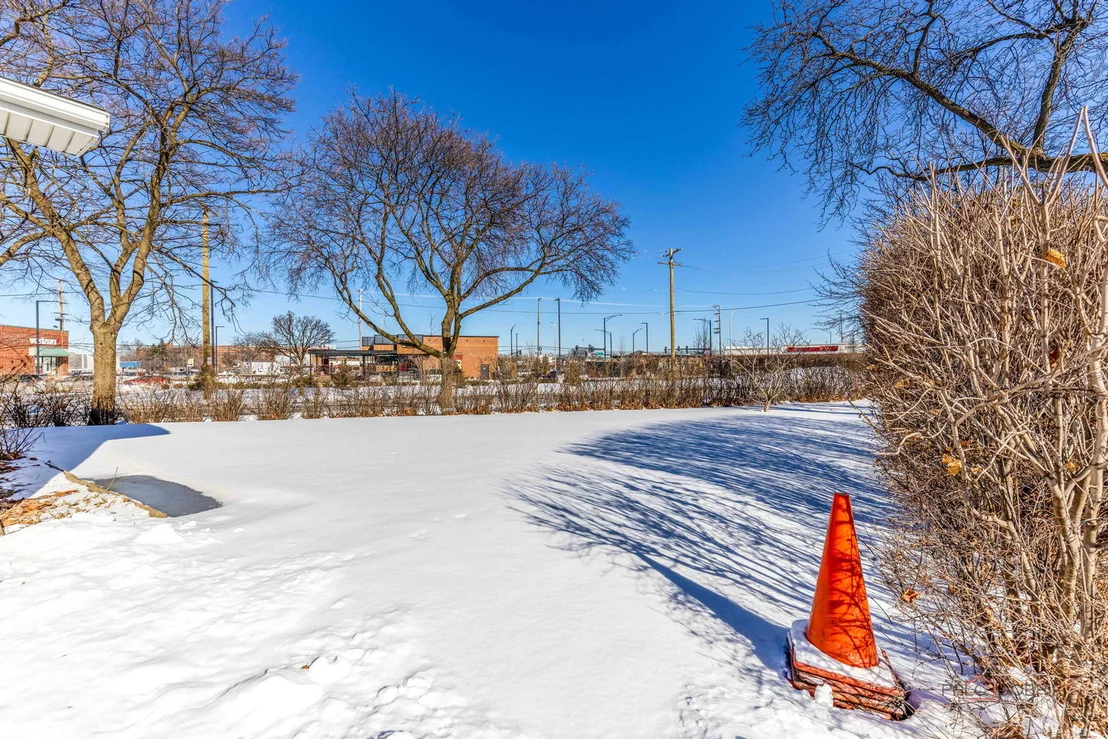 Photo of 908 E Central Road