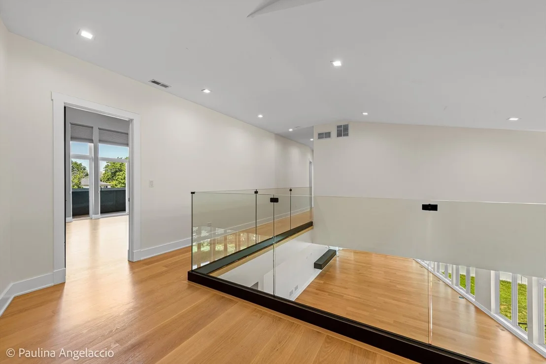 Photo of 220 Astor Place