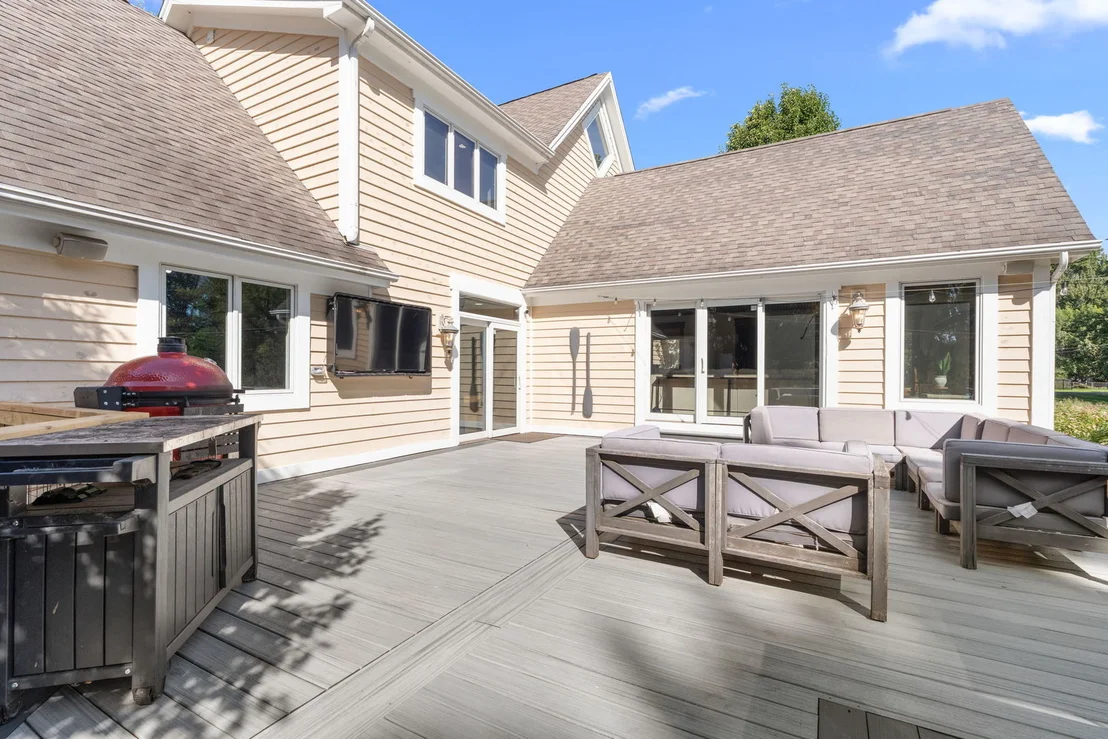 Photo of 27069 W FOX RIVER Road