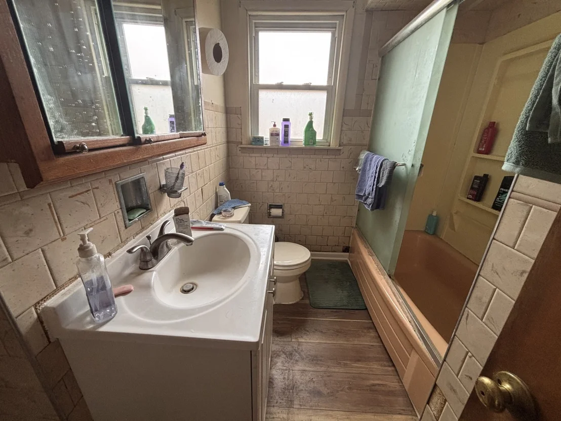 Photo of 16343 Central Park Avenue