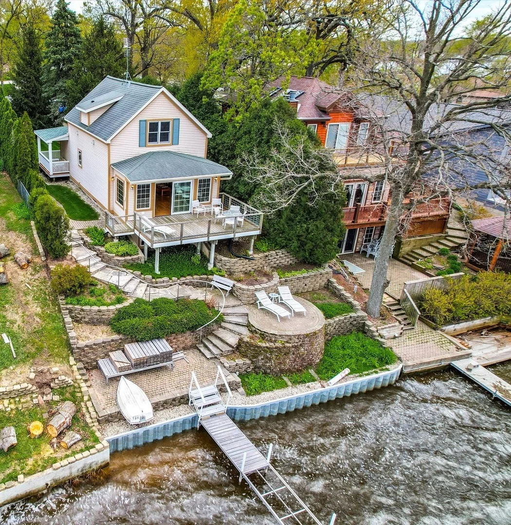 Photo of 140 Eagle Point Road