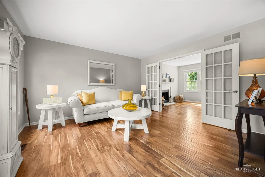 Photo of 2303 Riverside Drive