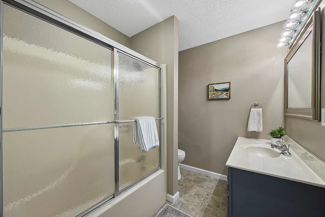 Photo of 1202 Kenneth Drive