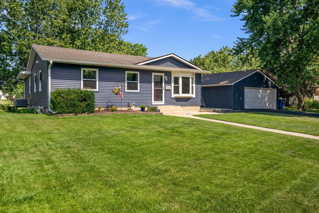 Photo of 1530 Sunrise Drive
