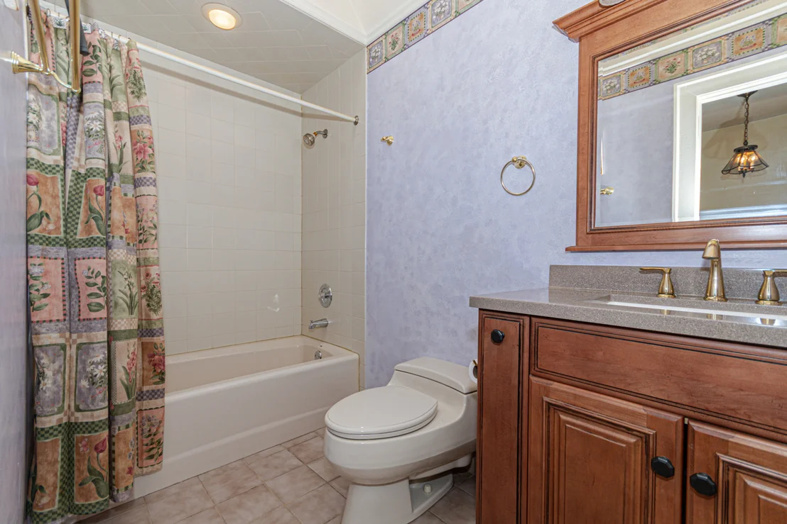 Photo of 335 Oak Street