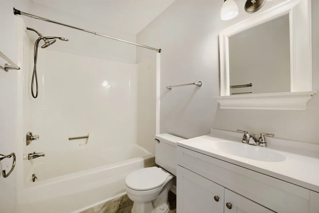 Photo of 901 Vose Drive