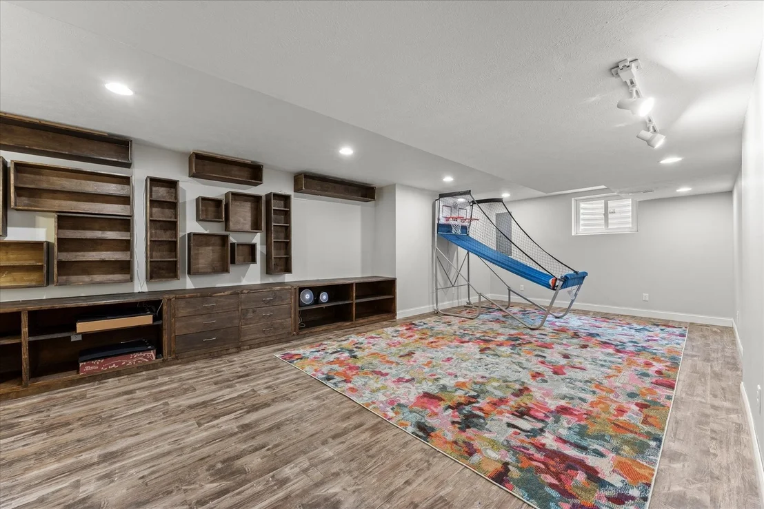 Photo of 5101 Stonebridge Drive