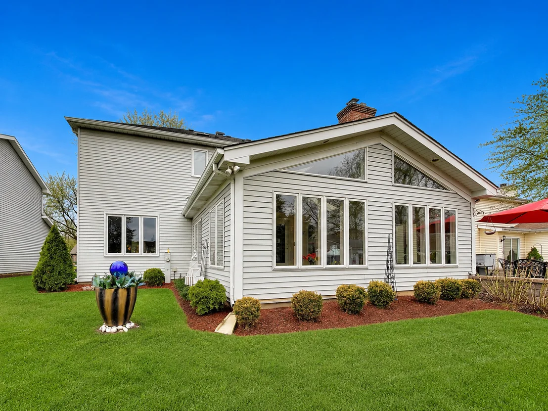 Photo of 1265 N Scarlet Drive