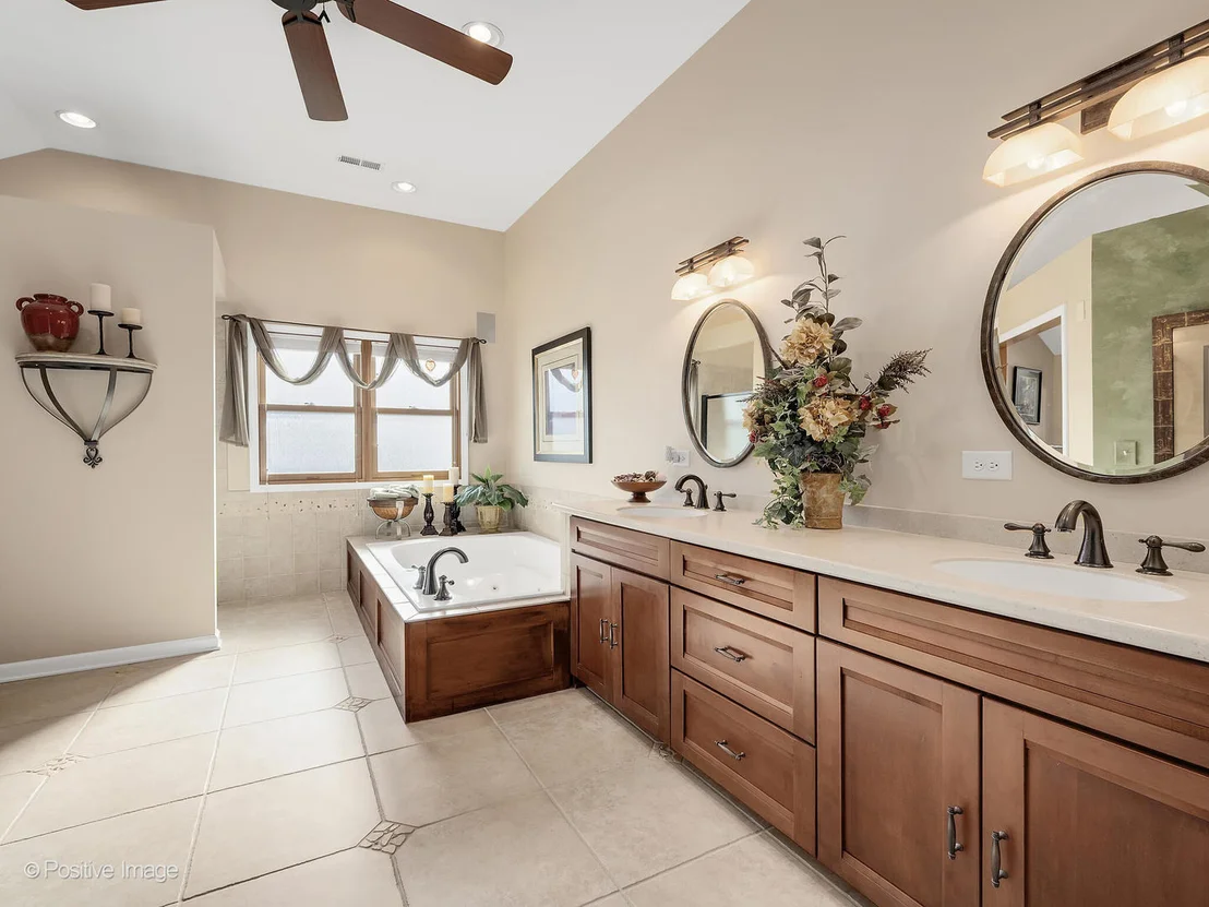 Photo of 230 Plumtree Lane