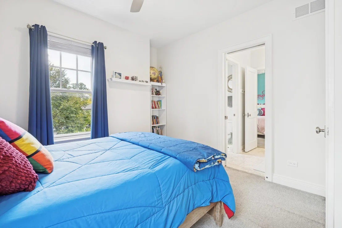 Photo of 1159 Chatfield Road