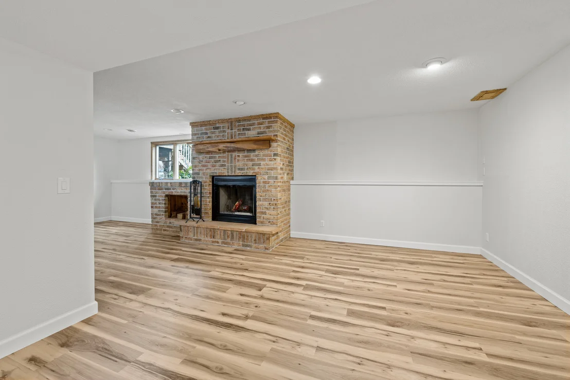 Photo of 548 Winter Drive