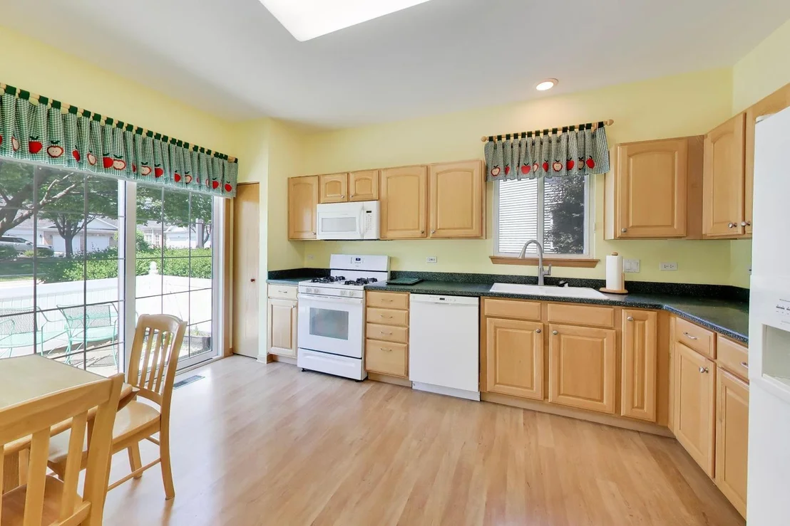 Photo of 21119 W Braxton Lane