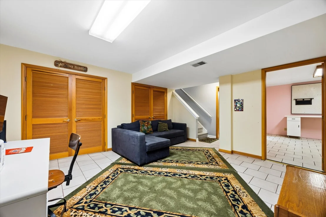 Photo of 1153 Brighton Road